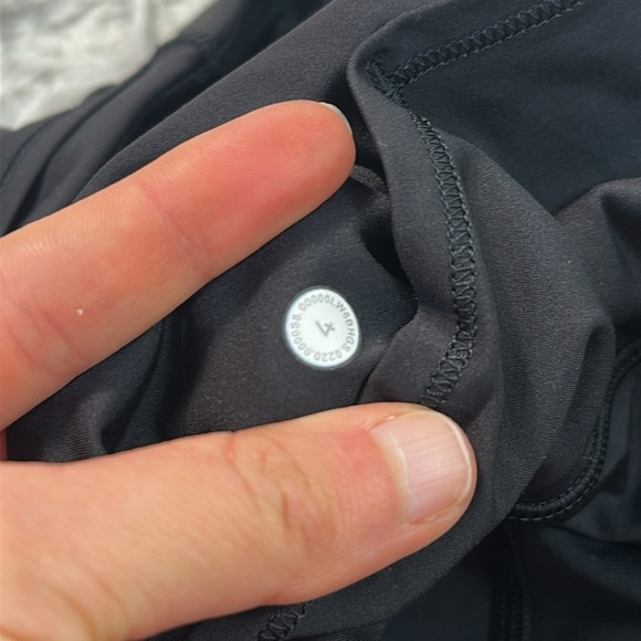 Lululemon Fast and Free Crop II 19" *Non-Reflective Cool Black - Picture 5 of 6
